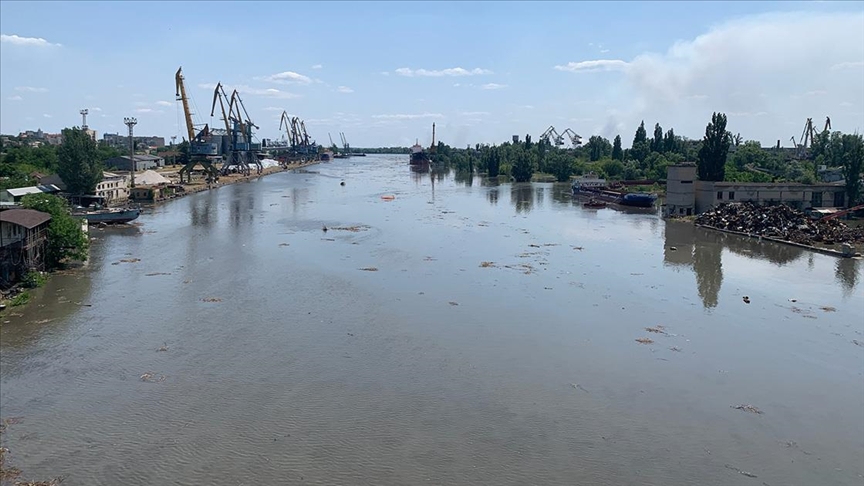 Ukrayna: Kahovka Barajı'nın Vurulmasından Bu Yana Herson'da Su Seviyesi 5,5 Metre Yükseldi
