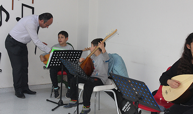Samsun'da Özel Öğrenciler Müzikle Hayatlarını Kolaylaştıracak Beceriler Ediniyor
