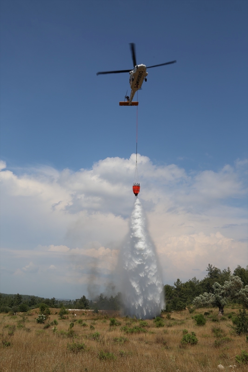 TUSAŞ'ın Ürettiği Yangın Söndürme Helikopteri 
