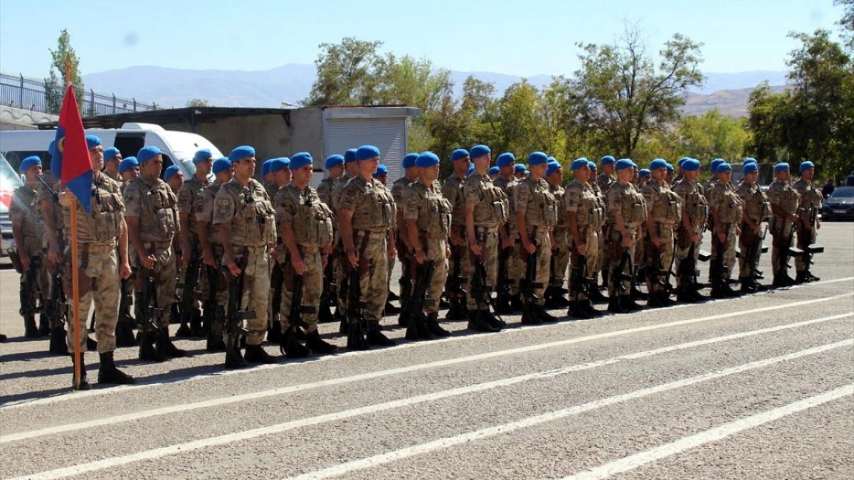 Elazığ'da Komandolar Dualarla Suriye'ye Uğurlandı