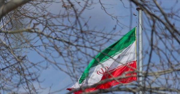İran'da Tecavüz Suçlamasıyla Yargılanan 3 Kişi İdam Edildi