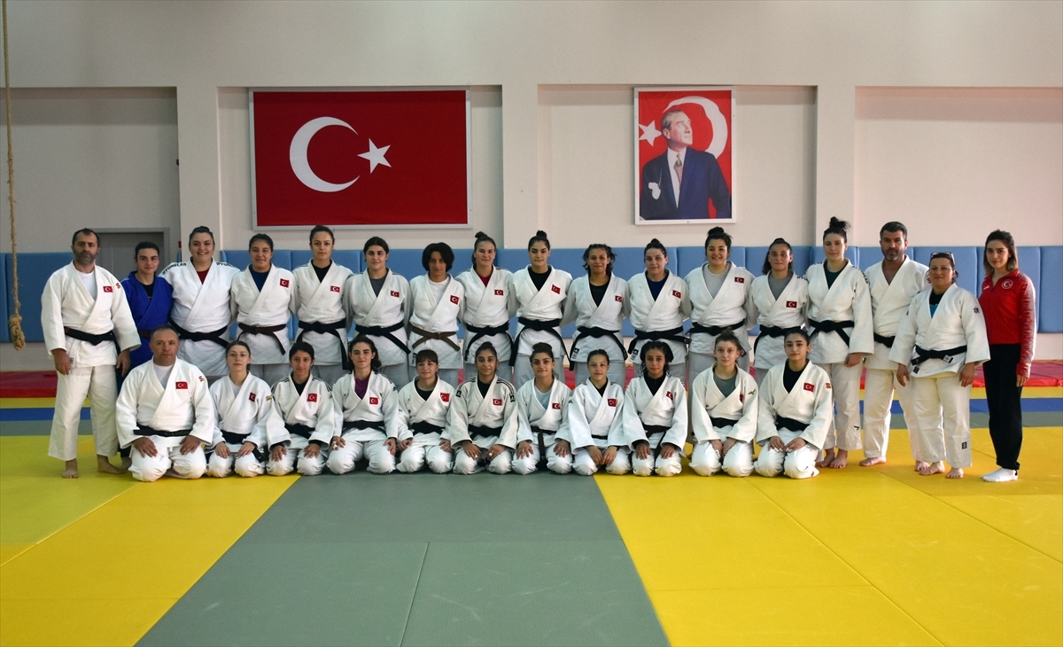 Judoda Kadın Genç ve Ümit Milli Takımlar Trabzon'da Ortak Kamp Yapıyor
