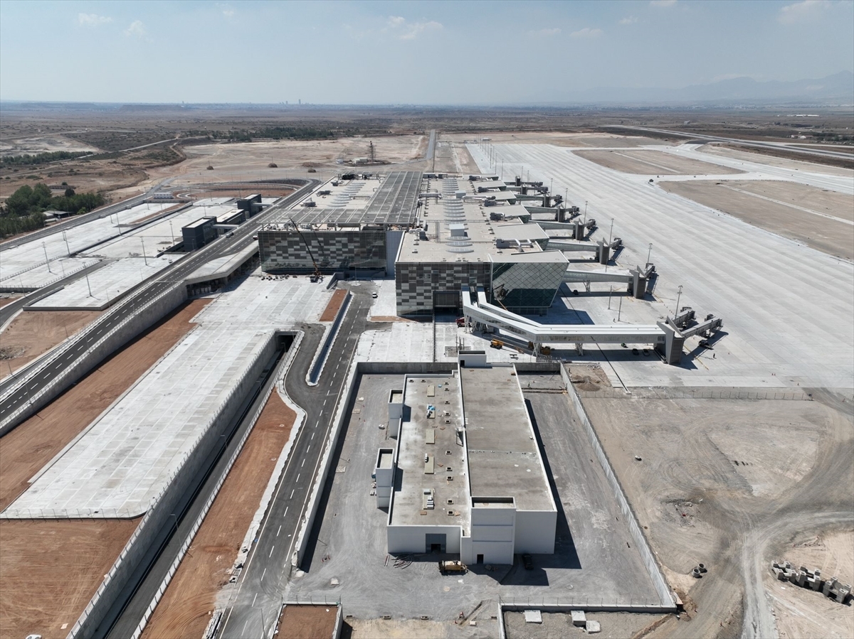 KKTC Ercan Havalimanı'nın Yeni Terminali Yarın Açılacak