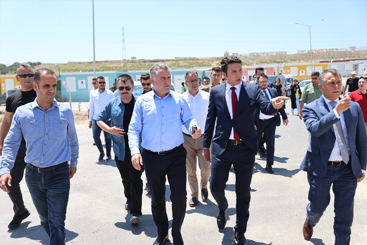 Gençlik Ve Spor Bakanı Osman Aşkın Bak Hatay'da Temaslarda Bulundu