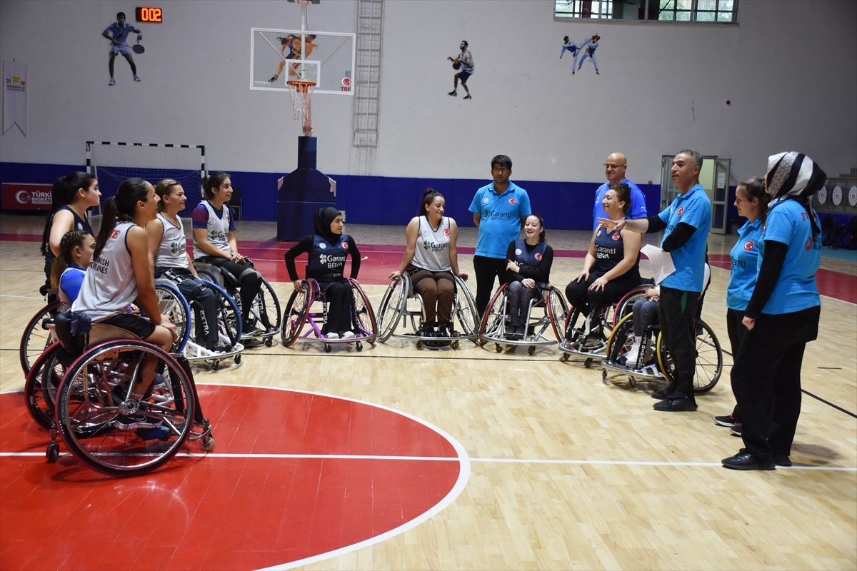 Tekerlekli Sandalye Basketbol A Milli Takımı  Avrupa Şampiyonası'na Hakkari'de Hazırlanıyor