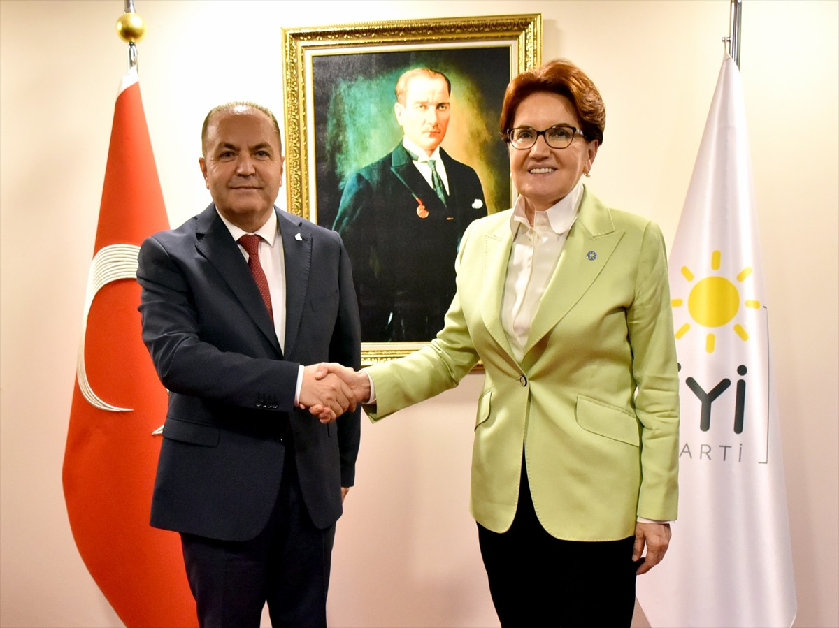 İYİ Parti Genel Başkanı Akşener  Anavatan Partisi Genel Başkanı Çelebi İle Bir Araya Geldi