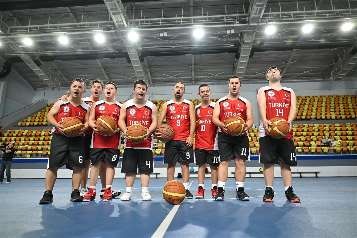 Özel Sporcular Down Basketbol Milli Takımı  Avrupa Şampiyonluğu İçin Çalışıyor