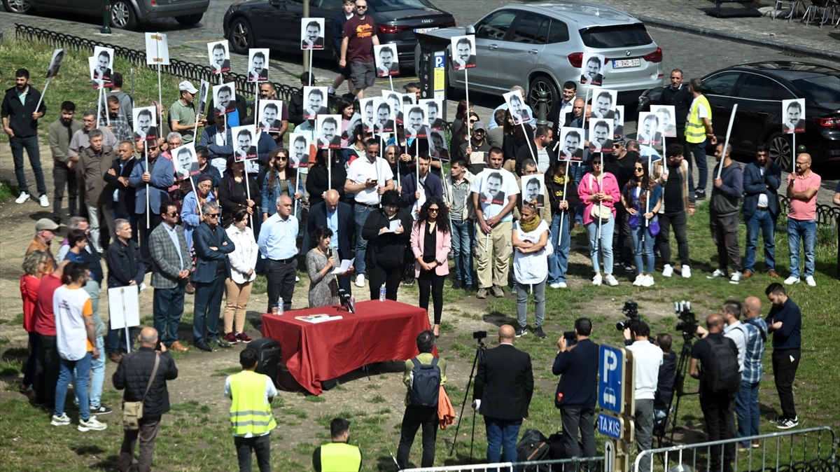 Terör Örgütü PKK'nın Elebaşları Brüksel'deki Gösteride Ortaya Çıktı