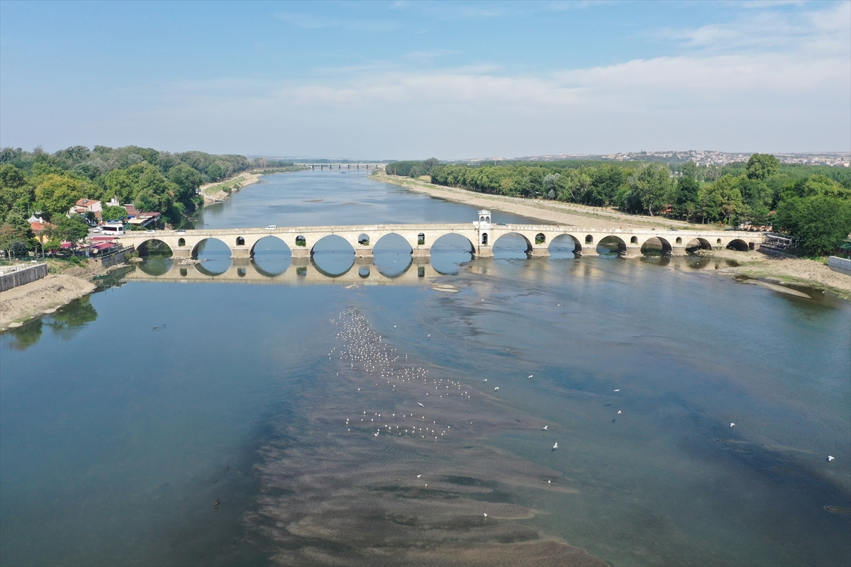 Edirne'de  Meriç Ve Tunca Nehirlerinin Su Seviyesi Düştü
