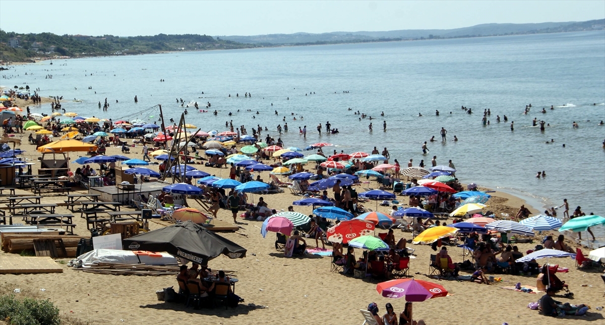 Sinop Plajlarındaki Yoğunluk Akdeniz Ve Ege'yi Aratmıyor