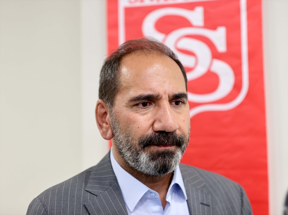 Sivasspor Kulübü Başkanı Otyakmaz'dan Transfer Değerlendirmesi