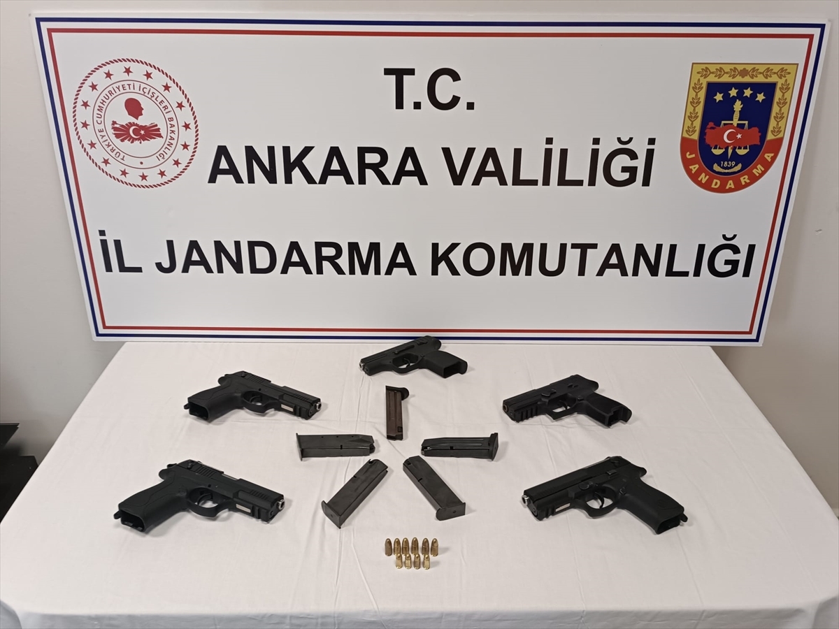 Ankara'da Silah Kaçakçılığı Operasyonunda 5 Ruhsatsız Tabanca Ele Geçirildi