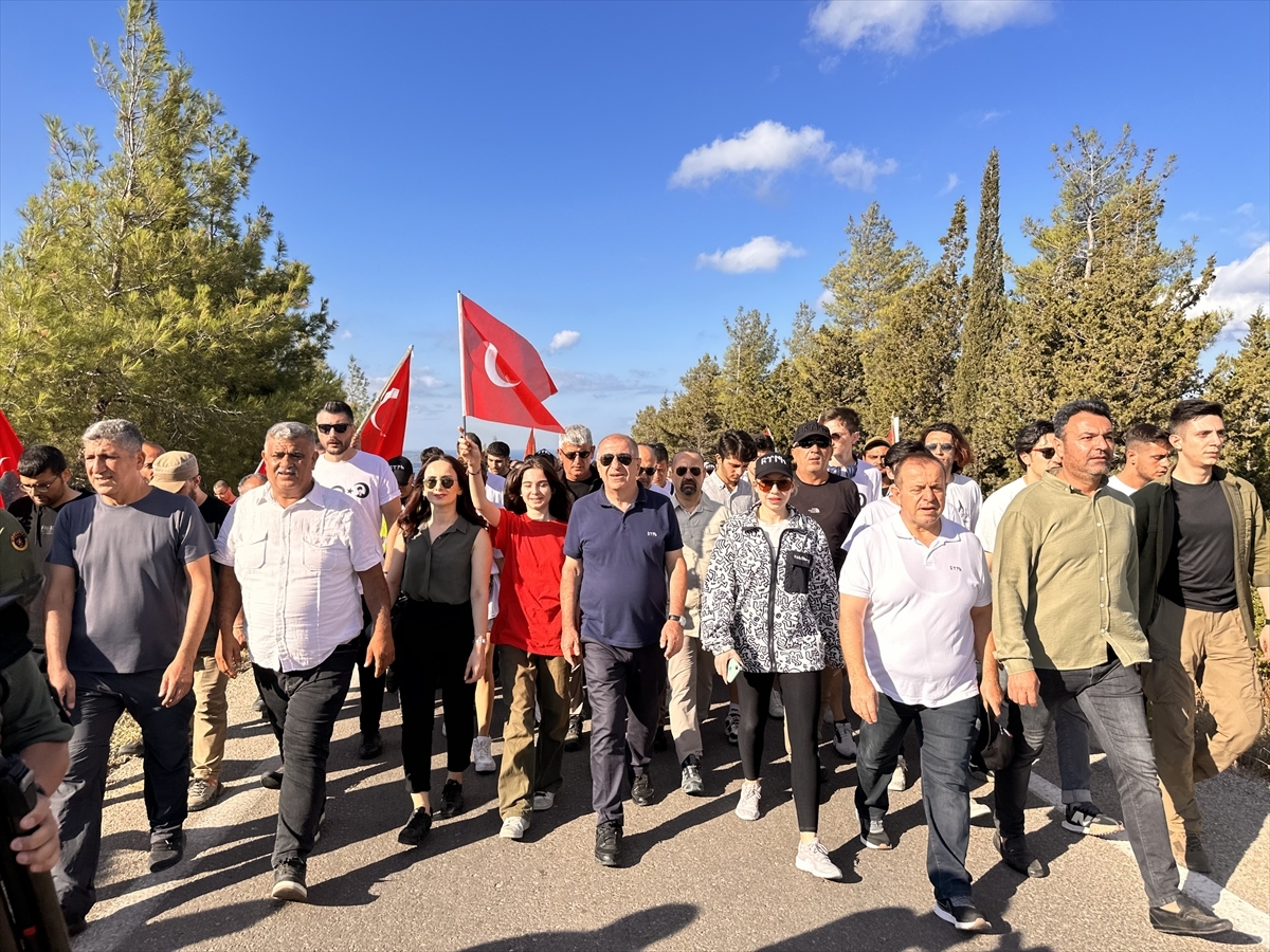 Zafer Partisi Genel Başkanı Özdağ  Çanakkale'de 