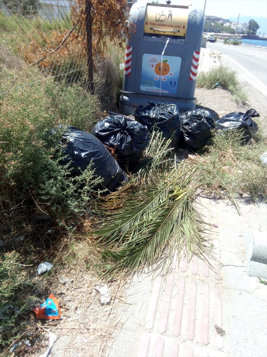 Bodrum'da Belediyeden Çöplerin Konteyner Dışına Atılmaması Uyarısı