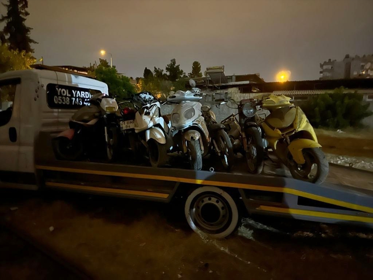 Adana'da Yediemin Otoparkından Hırsızlık Yapan Zanlı Tutuklandı